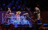 「YOSHIKIのLA公演の放送・配信が決定　ジョシュ・グローバン、KORNジョナサン・デイヴィスとの共演も」の画像1