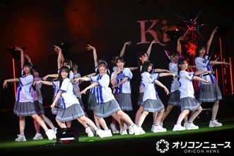 日向坂46、ハマスタで熱狂の大迫力ライブ！　プロ野球ファンへグループの“あつくるしさ”アピール
