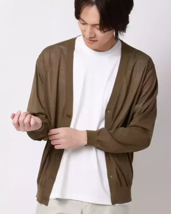 「男性は暑がり」はもう古い？　オフィスで増える“隠れ冷え性男子”の実態と変わりゆくビジネスウェア