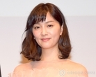 石橋杏奈、5歳長女＆夫・松井裕樹投手の2ショットを公開　日常の愛らしい瞬間に「素敵」の声