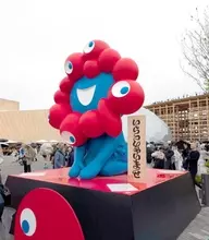 万博閉幕から2ヶ月、大屋根リングの上からミャクミャクが”祝”報告に反響「信じてた!!!」「完全に主役ムーブで草」