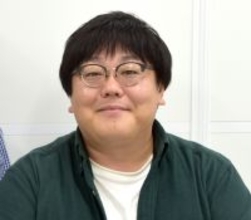 タイムマシーン3号・関太、約40年前の“実家の車”公開　日産『ローレル』の情報求む「車に詳しい方にお力貸して欲しくて…」
