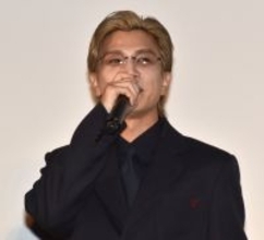 岩田剛典、ボケを英訳され赤面「逆に恥ずかしいよ…」　映画『金髪』イベントに金髪で登場