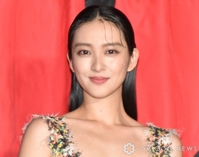 3児の母・武井咲、最新ショットが話題「やっぱりかわいいなぁ」「美しすぎる」　久しぶりの“るろ剣”メンバー集合にも反響「もう見られないと思っていた光景」