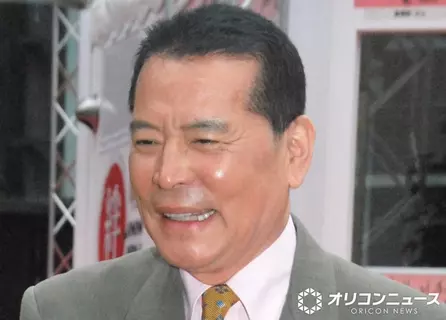 79歳・千昌夫、趣味の作品を披露　夜の街に輝く東京タワー×月を捉えた“天体的な”1枚に絶賛する声「すごい！」「美しい」
