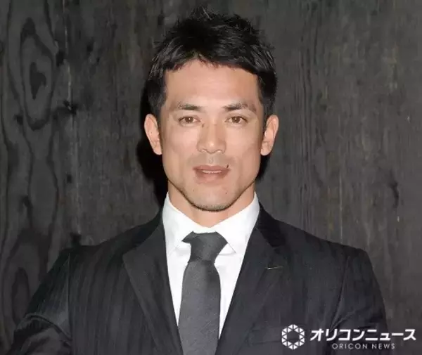 元西武監督・松井稼頭央、俳優の長女から贈られた“父の日ギフト”を公開　親子2ショットに反響「嬉しそ～」「素敵な娘様」