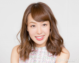 39歳・川崎希、家族が増え“高級ミニバン”新車を購入　まるで「動く書斎」、ベンツVクラスのディテール紹介