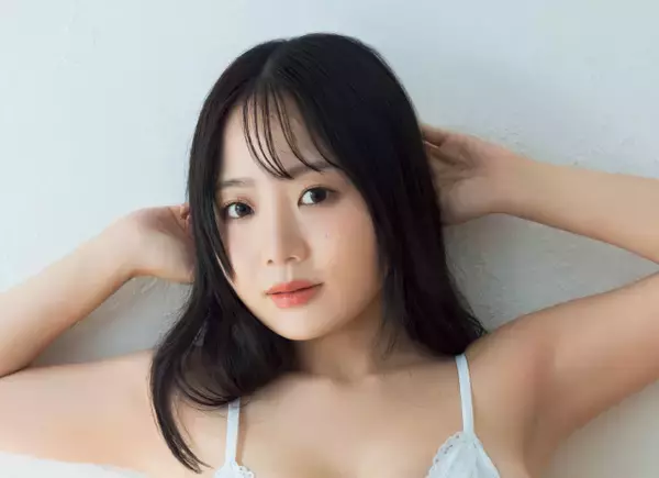 身長154cmに迫力ボディの新人女子大生グラドル・小野たまり、『週刊FLASH』で初撮り下ろしグラビア「奥が深いなぁって…すごく面白さを感じてます」