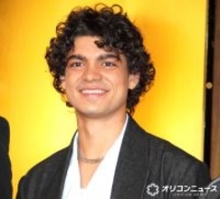 WBC始球式に臨むルフィ役のイニャキ・ゴドイ、“ゴムゴムパワー”は「予算次第」