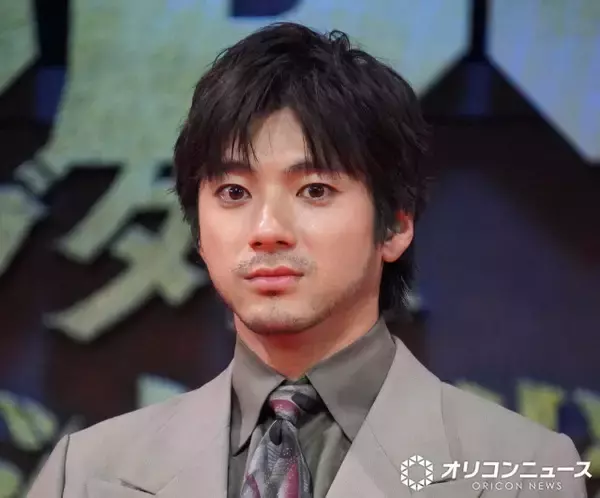 山田裕貴、1人だけ明るめカラーのスーツで大慌て　それでもアピール「万極感があります！」