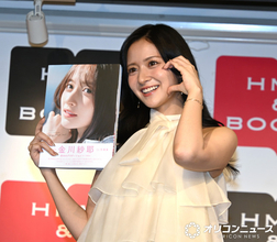 乃木坂46・金川紗耶、1st写真集撮影前にロストバゲージで衣装を現地調達　ワールドカップは「クロアチアも応援！」