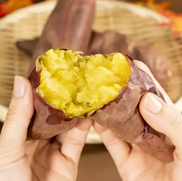 ファミマ『焼きいも』、“これまで以上にしっとり”リニューアル　「スイーツのような甘みとねっとり感」