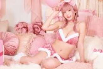 えなこ、圧巻グラビアで“聖夜のプレゼント”