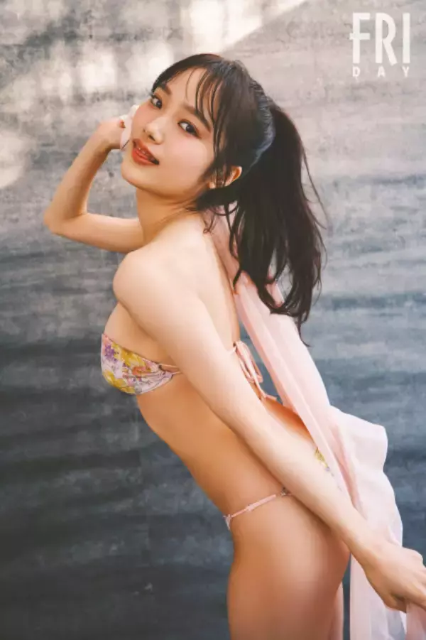 【RIZINガール】石川花音『FRIDAY』初グラビアに歓喜「ぜひ“デコルテ”に注目して！」