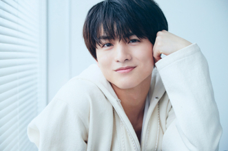 超特急・柏木悠、“先生”山田涼介との再会ショットに反響「2人が並ぶと国宝級すぎて眩しい」