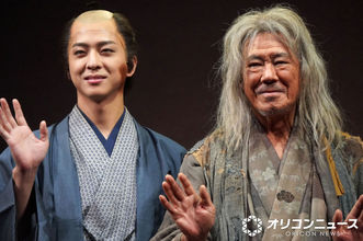 西岡徳馬79歳、舞台でふんどし姿を披露　飽くなき役者魂に寺西拓人も驚き「まだ足りねえ」
