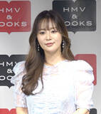 「グラビア話題の井口裕香、お尻など強調！筋トレ中のオフショットに反響「肩がたくましい」「背中すてき」」の画像1