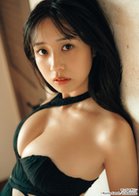 “グラビア界の新星”溝端葵、ビキニ、ハイレグ姿でみずみずしく弾ける“フレッシュボディ”披露