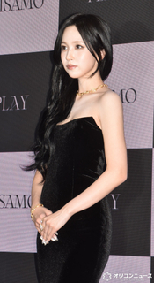 MISAMO・MINA、バレンタインにプレゼントするなら「やっぱりチョコレート」