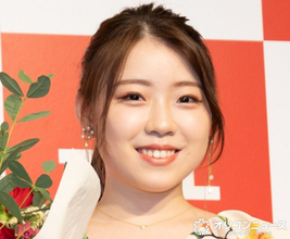 紀平梨花、西山真瑚と「りかしん」結成1周年　記念2ショットに反響「おめでとう」「これからも応援しています」