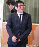 「中村玉緒さん通夜しめやかに　和田アキ子と明石家さんまが言葉を交わす　勝新太郎さんと同じお墓に納骨される予定」の画像1