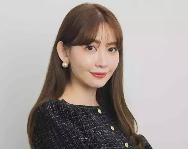 小嶋陽菜、「夏おわっちゃう？」近況ショット　「リゾートで映える」「キレイ過ぎます」SNS反響