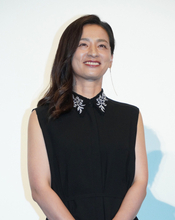 尾野真千子、苦手な役どころに「最悪な母を演じました」　撮影期間中は1日に2度松山城へ