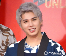 Hiro 豪華家族写真に反響