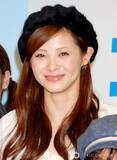 「松浦亜弥、久々登場のCM撮影裏側が公開され反響「太陽のような笑顔」→「めっっっっっちゃ可愛い」「涙出ちゃった」」の画像1