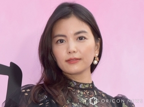 矢野未希子、広大な自宅庭に芝張り　作業進める様子を公開し「すごい」「行動力が半端ない」「プロに頼むレベル」の声