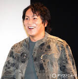 「狩野英孝、“映画主人公”風の衣装で登場も「ちげえな」　『サイレントヒル』クイズにまさかの誤答」の画像1