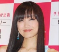 佐藤江梨子、“激変姿”にネット驚き「ギャルママになっても美人」