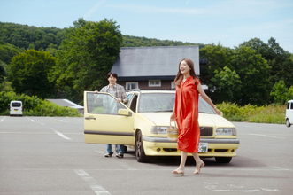 川口春奈、高杉真宙は「戦友のような存在」　映画『ママがもうこの世界にいなくても』新映像