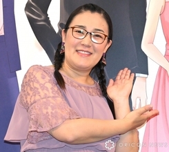 たんぽぽ・白鳥久美子、ベランダ菜園の経過を報告「ほんの少し大根の頭が見えます」　容器にはペットボトルを活用「驚くほど育っている」「すごい」