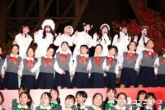 CANDY TUNE、純白の冬衣装で東京スカイツリーを点灯　“53万球”に大興奮＆少年少女合唱団とキュートな歌声届ける