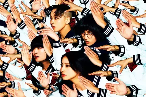 新しい学校のリーダーズ×アイナ・ジ・エンド、8年越し“相思相愛”コラボ実現「歌も踊りも、ファンだったからこそ調和できた」