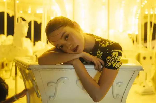 『ばけばけ』高石あかり、1年9ヶ月前の初写真集が重版決定　アザーカット特別公開