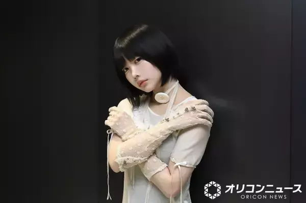 あの、「何かしらの哲学の元で生きている」　唯一無二の感性【独占写真・インタビュー】