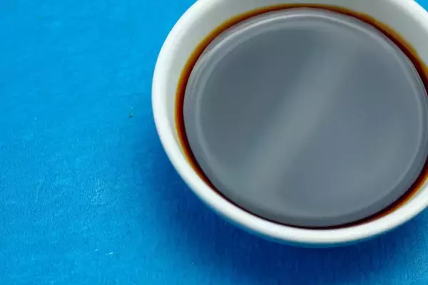 「HPゼロの日でもできそう」冷凍うどんで“牡蠣だし油そば”　調味料は2つだけ