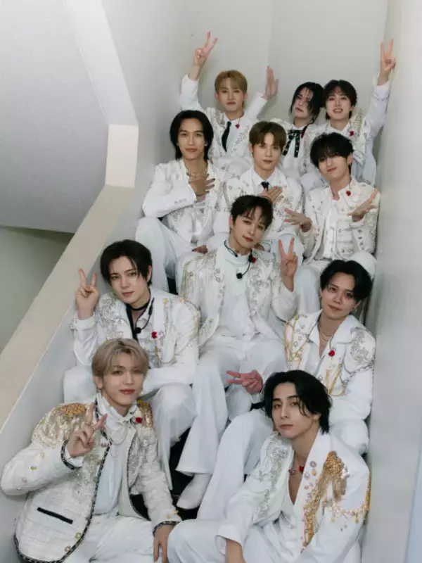 INI、今年は幸運　おみくじで11人中5人が大吉引く