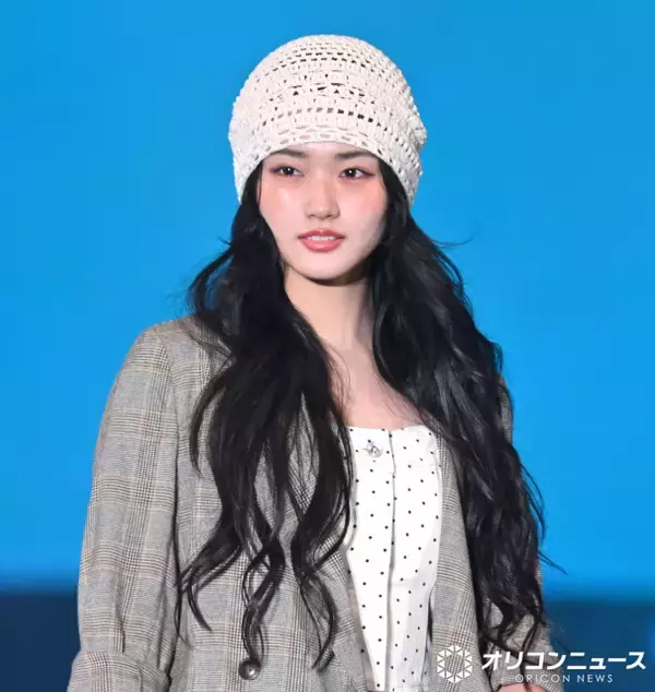 櫻坂46・山崎天、不意打ち投げキス　『ガルアワ』で圧倒的なオーラ放つ