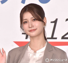 めるる、カジュアルなゆったり黒パーカー×生脚コーデに「脚が眩し過ぎます」「アカン！カワイイ！」