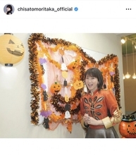 56歳・森高千里、変わらぬミニスカ美脚のステージ姿&私服オフショット大量投稿「日に日に可愛くなってる」「永遠に憧れる」