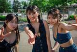 「“トランジスタグラマー”3人が集結　十味、姫野ひなの、岸みゆが圧巻ボディで『週プレ』登場「それぞれの個性が生きた撮影に」」の画像1