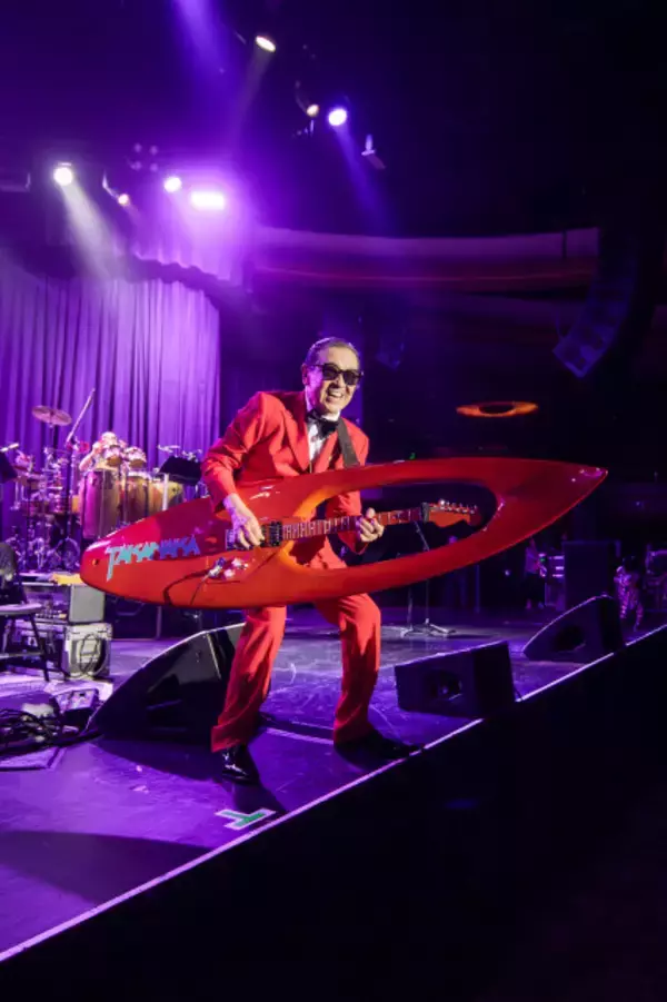 海外で大ブレイク中のギタリスト・高中正義、ワールドツアーから大熱狂LA公演の模様をWOWOW独占放送・配信