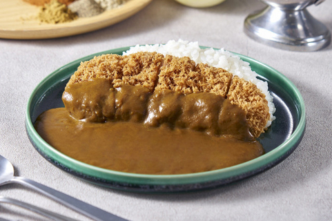 東京駅グランスタの限定カツカレーに反響　「まさに最強のコンビですね！」「店舗内で食せるの初めてじゃない？」