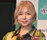「「我が愛する息子」山口智子、『GIFT』で親子役の玉森裕太と“おちゃめなポーズ”で2ショット　ラジオ共演を報告「尊い」「最高な親子ショット」」の画像1
