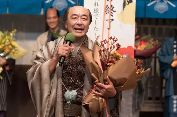 高橋克実「『べらぼう2』でお会いしましょう」　『べらぼう』クランクアップ