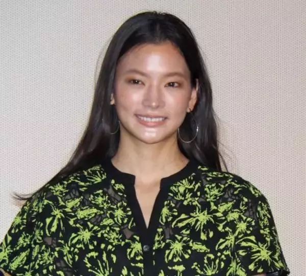 織田梨沙、第1子男児出産　『コンフィデンスマンJP』で人気博す