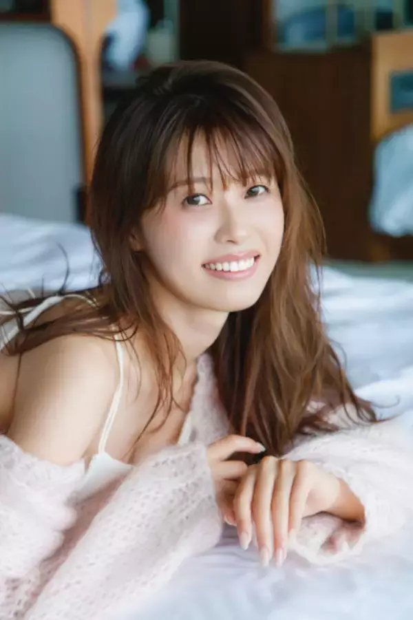 ABEMA西澤由夏アナ、1st写真集発売決定　初水着でみせた衝撃の美尻＆スレンダーボディ